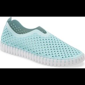 Ilse Jacobson Tulip 139 Perforated Slip-On Sneaker